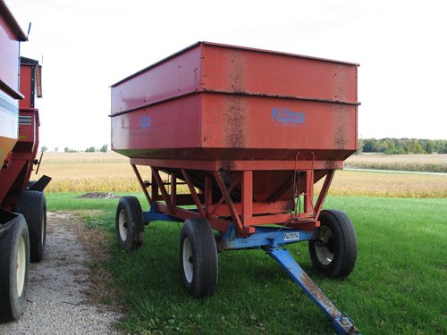 Property photo 19 - Calvin Clamme Estate - Farm Equipment & Gun Inventory Auction